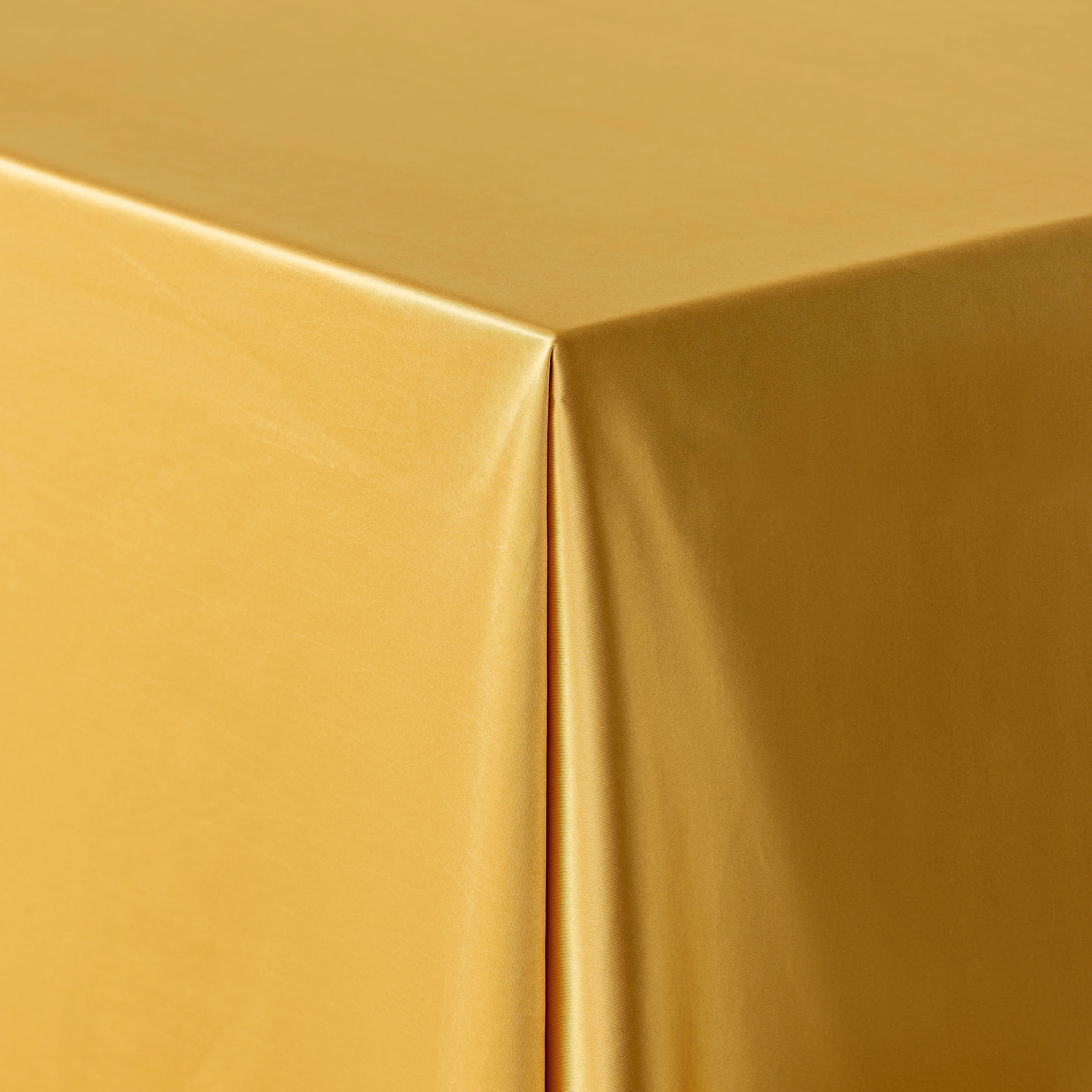 Premium Satin (Wrinkle-Resistant) 90"x132" Rectangular Tablecloth - Gold Antique - Image 3