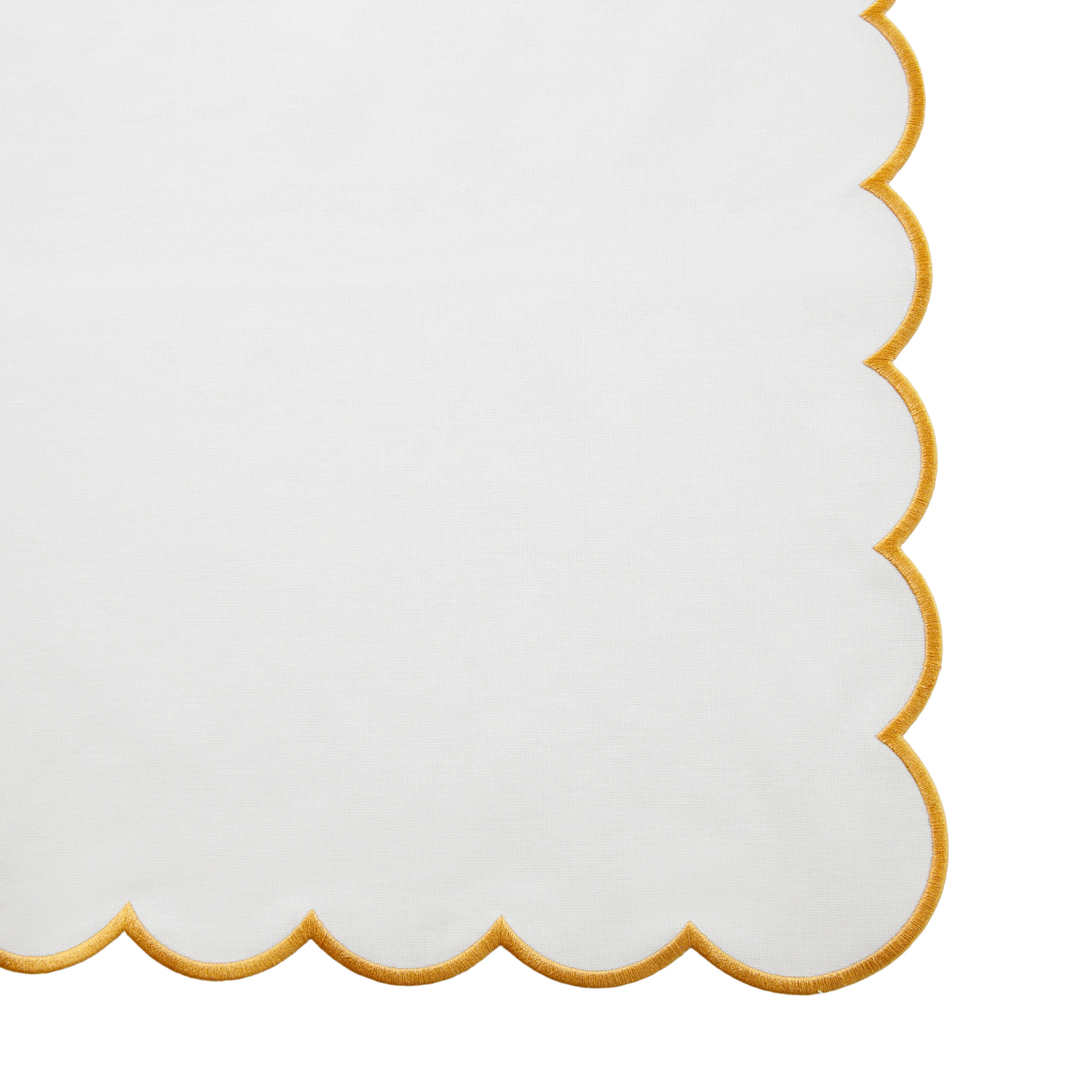 4 pc/pk Scalloped Edge Linen Napkin - White/Gold Trim - Image 6